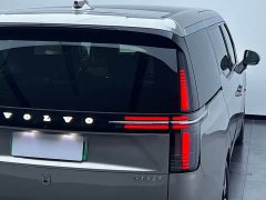 Volvo EM90 2025 Ultra Six-Seater - ფოტო 13