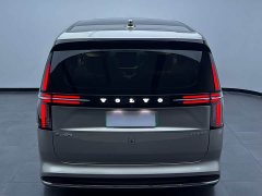 Volvo EM90 2025 Ultra Six-Seater - ფოტო 18