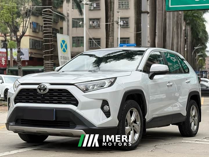 Toyota RAV4 2.0L CVT FWD Fashion Plus - ავტომობილი ჩინეთიდან