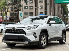 Toyota RAV4 2.0L CVT FWD Fashion Plus - ფოტო 1
