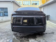 Tesla Model Y Rear-Wheel Drive - ფოტო 5