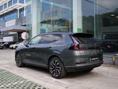 Volvo XC70 Plug-in Hybrid AWD Extended Range Plus - ფოტო 13