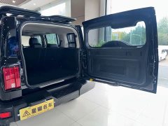 Tank 300 Off-Road Edition 2.0T Conqueror - ფოტო 8