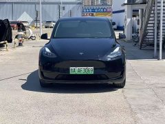 Tesla Model Y Rear-Wheel Drive - ფოტო 1
