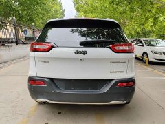 Jeep Liberty Light 2020 2.0L FWD Classic Sport Edition - ფოტო 5