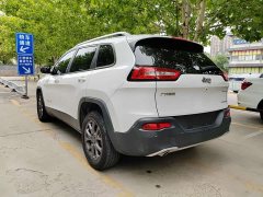 Jeep Liberty Light 2020 2.0L FWD Classic Sport Edition - ფოტო 6