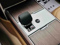 Land Rover Range Rover 3.0L V6 400PS Extended Wheelbase Prestige Edition - ფოტო 9