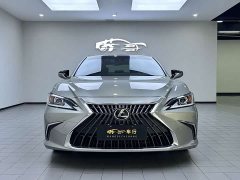 Lexus ES 260 Excellence Edition - ფოტო 2
