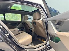 BMW 5 Series 525Li M Sport Package - ფოტო 7