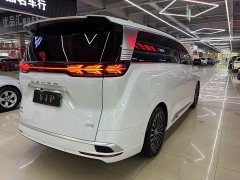 Denza D9 2022 DM-i 970 AWD Flagship - ფოტო 15