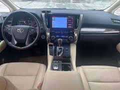 Toyota Alphard Hybrid 2.5L Premium Edition - ფოტო 11