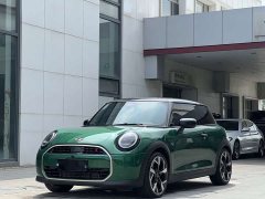 BMW MINI 2.0T COOPER S Artist 3-Door - ფოტო 1