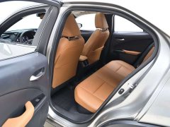Lexus UX 2020 260h Explorer Fun Edition - ფოტო 12