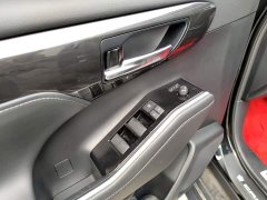 Toyota Crown Venza 2023 2.5L HEV AWD Premium - ფოტო 15