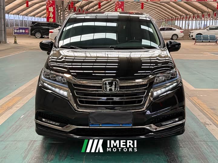 Honda Elysion 2.0L Hybrid Luxury