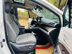 Toyota Sienna 2.5L Hybrid Luxury - ფოტო 10
