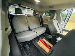 Toyota Sienna 2.5L Hybrid Luxury - ფოტო 18