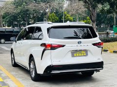 Toyota Sienna 2.5L Hybrid Luxury - ფოტო 6
