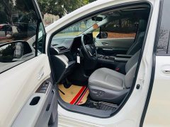 Toyota Sienna 2.5L Hybrid Luxury - ფოტო 8
