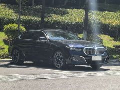 BMW 5 Series 530Li Luxury M Sport Package - ფოტო 3