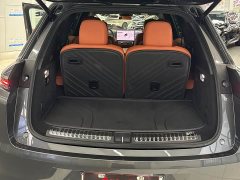 Li Auto L8 Pro - ფოტო 15