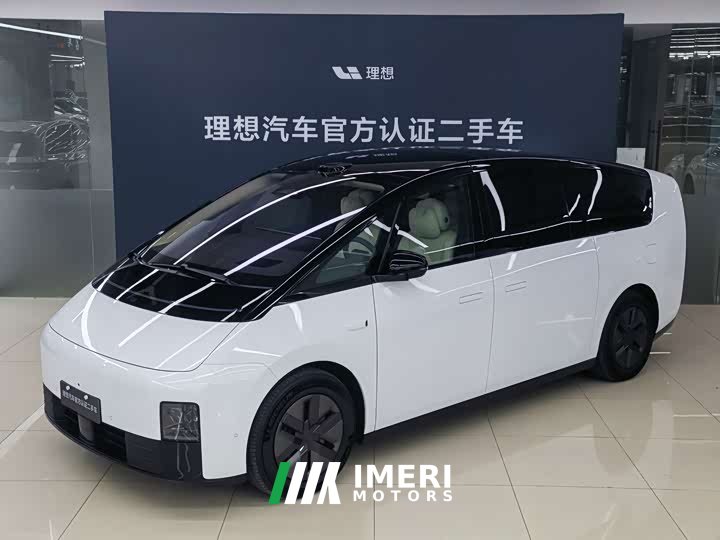 Li Auto MEGA Home Family Edition