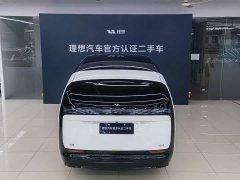 Li Auto MEGA Home Family Edition - ფოტო 8