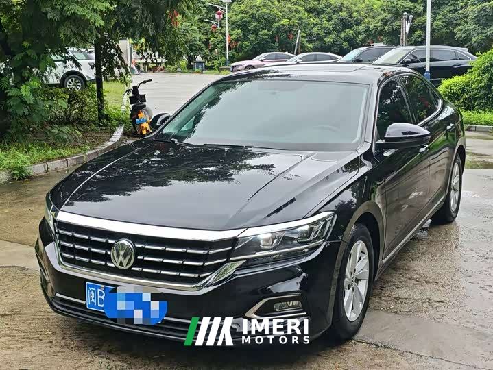 Volkswagen Passat Facelift 280TSI Business Edition National VI