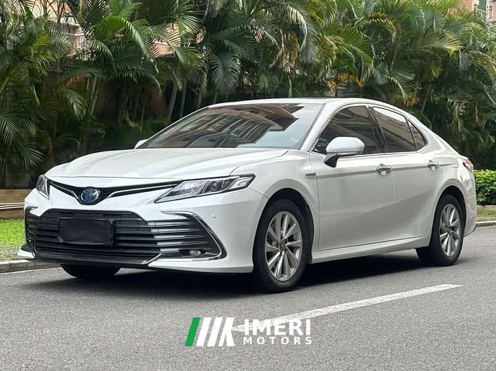 Toyota Camry Hybrid 2.5L HGVP Leading Edition - ავტომობილი ჩინეთიდან