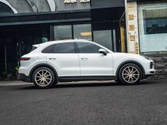 Porsche 2019 Cayenne 3.0T - ფოტო 3