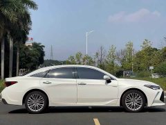 Toyota Avalon 2019 Hybrid 2.5L XLE Premium National V - ფოტო 4
