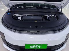 Li Auto L6 Pro - ფოტო 4