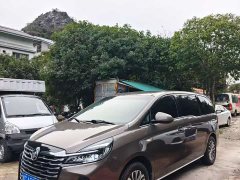 Buick GL8 2023 Land Business Class Comfort Edition - ფოტო 1
