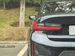 BMW 3 Series 325i M Sport Night Edition Package - ფოტო 8