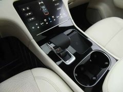 Li Auto ONE Extended Range 6-Seater - ფოტო 9