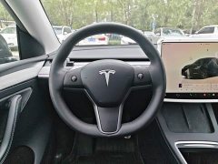 Tesla Model Y Rear-Wheel Drive - ფოტო 6
