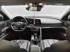 Hyundai Elantra 2023 1.5L CVT Luxury - ფოტო 12