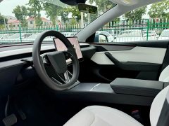 Tesla Model Y Long Range All-Wheel Drive - ფოტო 9