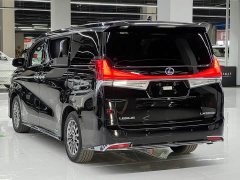 Lexus LM 2020 300h Four-Seat Royal Edition - ფოტო 6