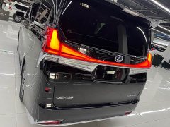 Lexus LM 2020 300h Four-Seat Royal Edition - ფოტო 7