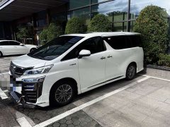 Toyota Vellfire Crown Hybrid 2.5L HV Luxury Edition - ფოტო 1
