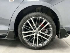 Geely Xingrui 2.0T Diesel Exclusive Cyan Green Edition - ფოტო 19