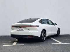 NIO ET7 75kWh Executive - ფოტო 4