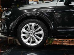 Bentley Bentayga 4.0T V8 - ფოტო 10