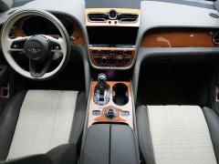 Bentley Bentayga 4.0T V8 - ფოტო 14
