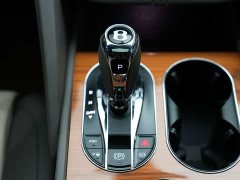 Bentley Bentayga 4.0T V8 - ფოტო 16