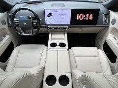Li Auto L9 2023 Pro - ფოტო 8