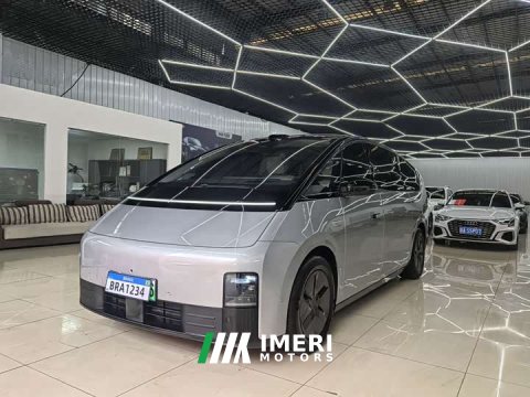 2025 Li Auto MEGA Home Family Edition - ავტომობილი ჩინეთიდან