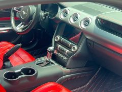 Ford Mustang 2.3T EcoBoost Black Obsidian Special Edition - ფოტო 9