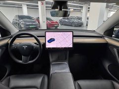 Tesla Model Y Long Range All-Wheel Drive - ფოტო 4